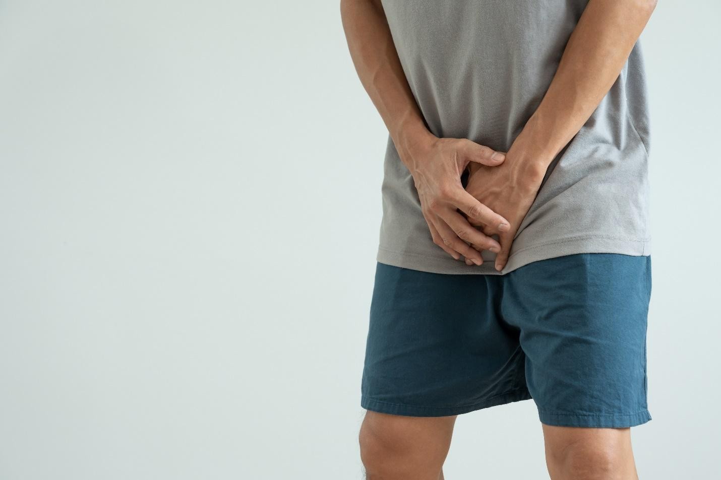 Varicocele symptoms swollen scrotum Singapore